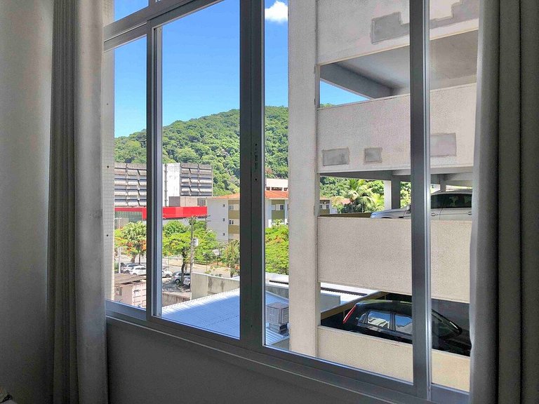 Apartamento na Praia das Pitangueiras - 1 Vaga