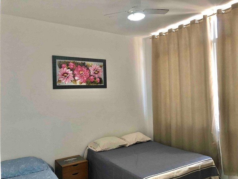 Apartamento na Praia das Pitangueiras - 1 Vaga