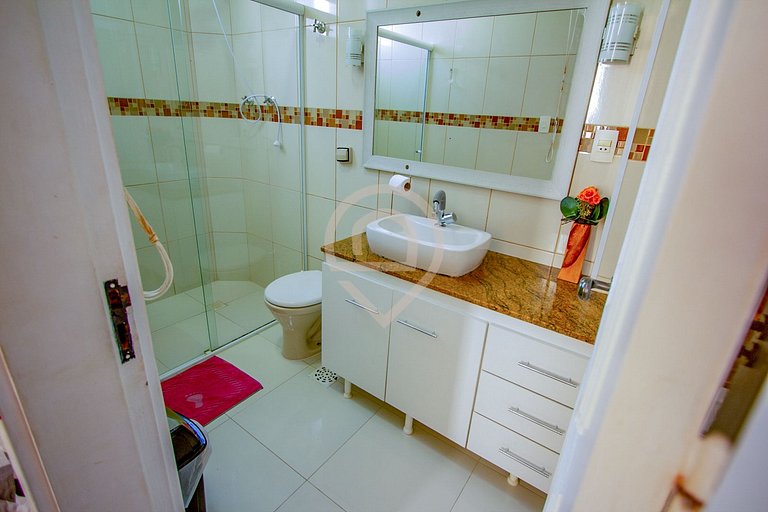 Apartamento Vista Mar nas Pitangueiras com 1 Vaga