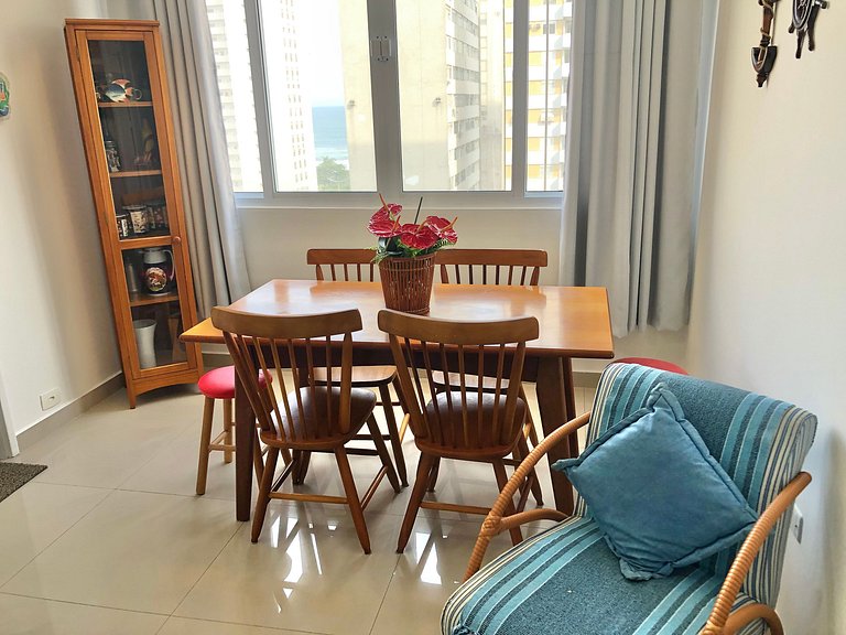 Apartamento Vista Mar nas Pitangueiras com 1 Vaga