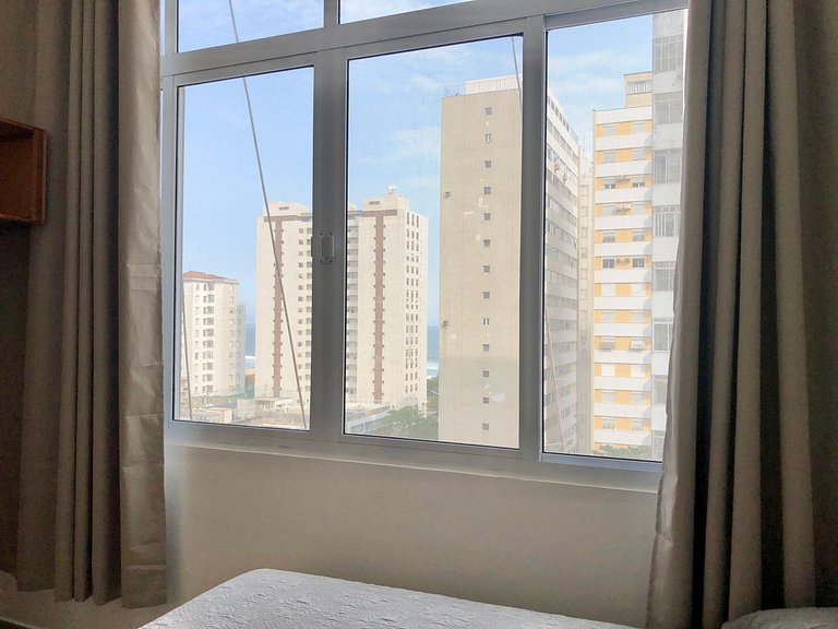 Apartamento Vista Mar nas Pitangueiras com 1 Vaga